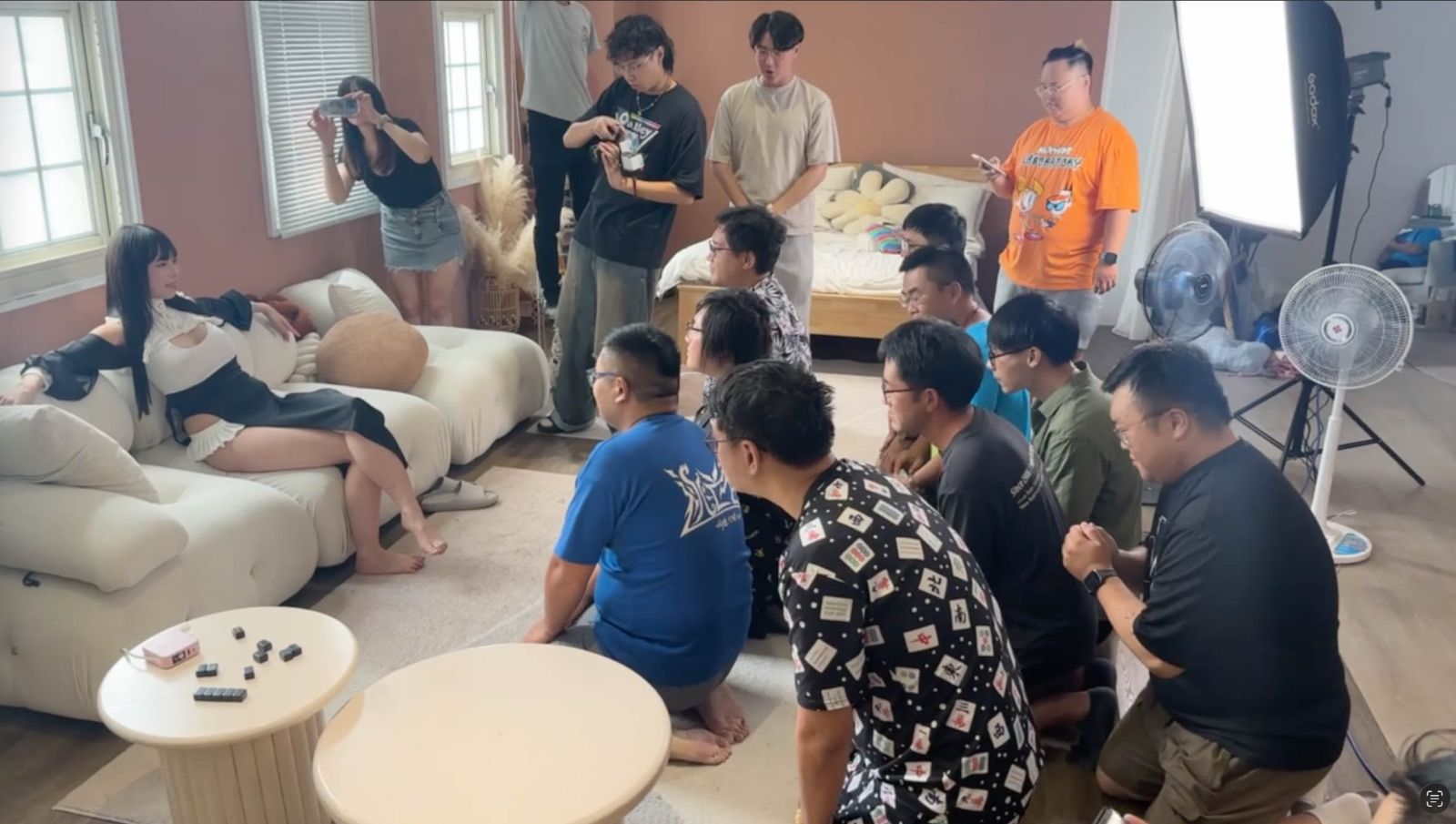 蘭蘭 · 沙發圍坐 Q&A